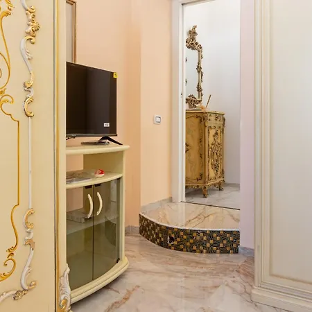 Guesthost - Chic Flat Near Bastione Di Saint Remy Apartamento Cagliari