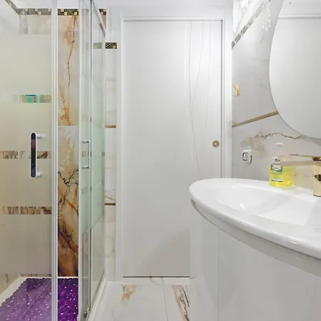 Guesthost - Chic Flat Near Bastione Di Saint Remy Cagliari